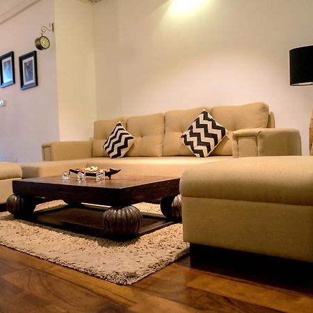 Cozy Sea View Luxury Apartment, Fully Furnished, 2 Bedrooms, 2 Bathrooms Dehiwala-Mount Lavinia Екстер'єр фото