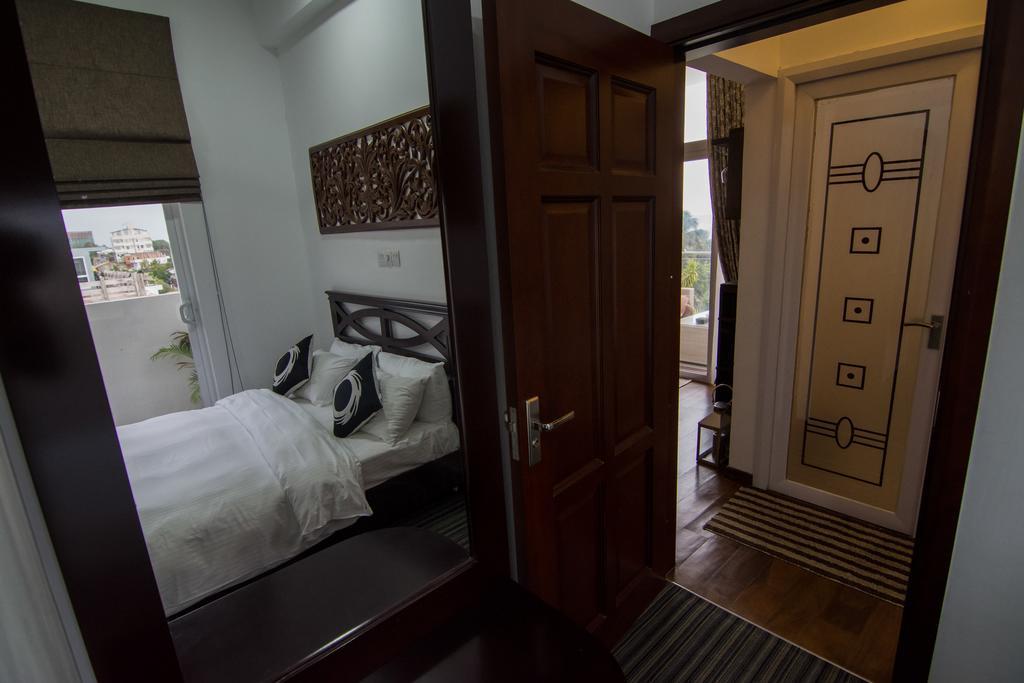 Cozy Sea View Luxury Apartment, Fully Furnished, 2 Bedrooms, 2 Bathrooms Dehiwala-Mount Lavinia Екстер'єр фото