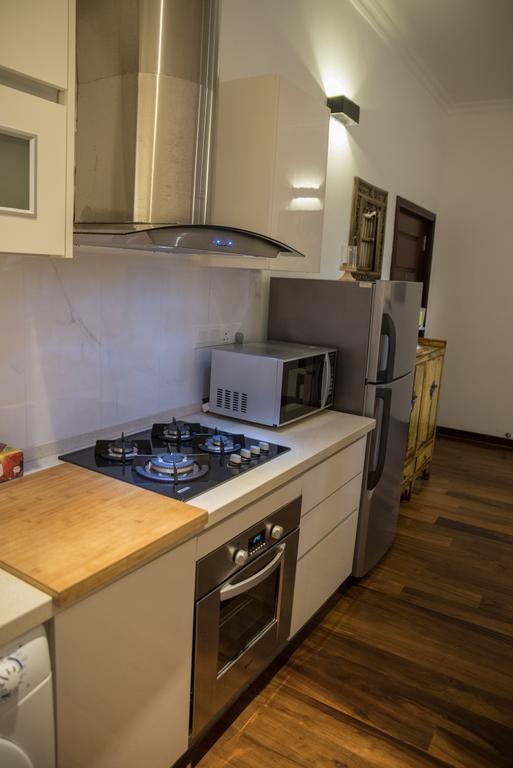 Cozy Sea View Luxury Apartment, Fully Furnished, 2 Bedrooms, 2 Bathrooms Dehiwala-Mount Lavinia Екстер'єр фото